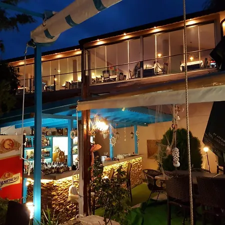 Apartamento Cozy Nest With Glass Veranda