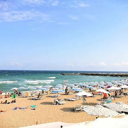 Cozy Nest With Glass Veranda Apartamento *